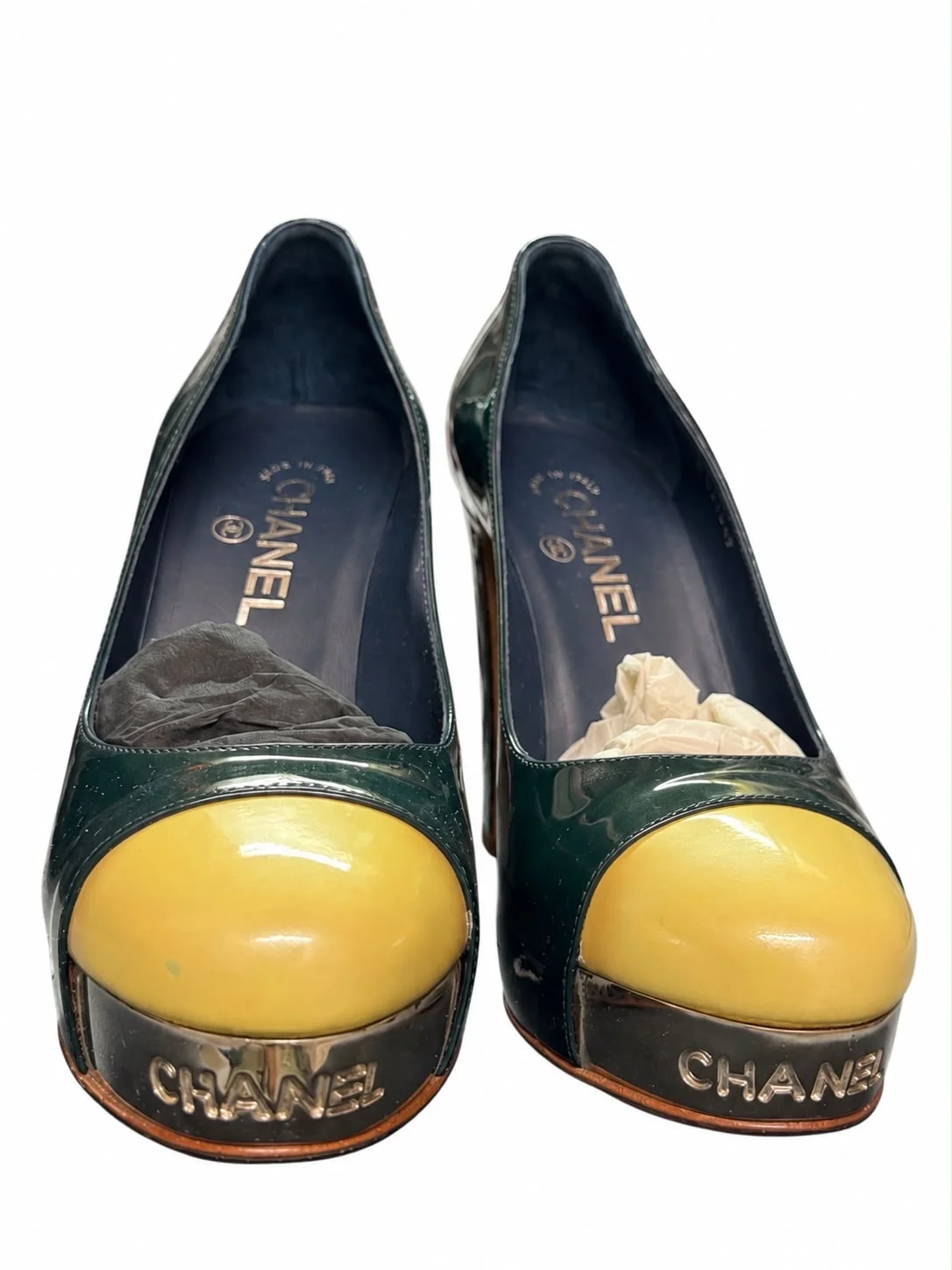 CHANEL G27043 – Two-Tone Patent Leather Platform Pumps